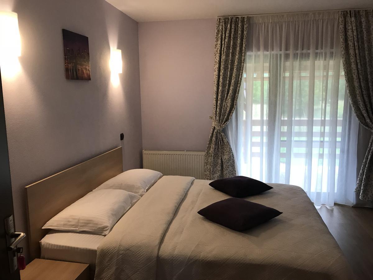 Pensiunea Granada Covasna Ngoại thất bức ảnh