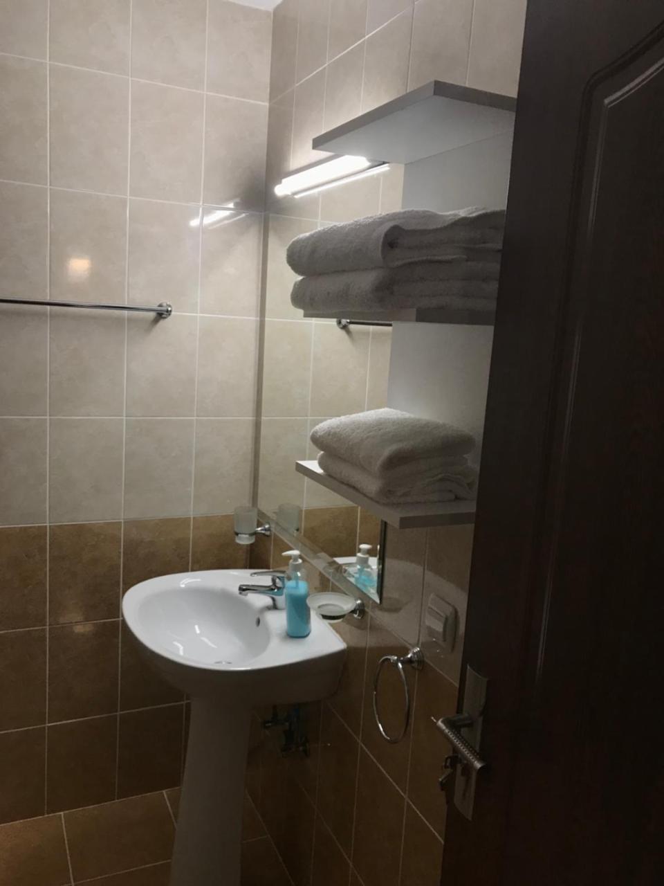 Pensiunea Granada Covasna Ngoại thất bức ảnh
