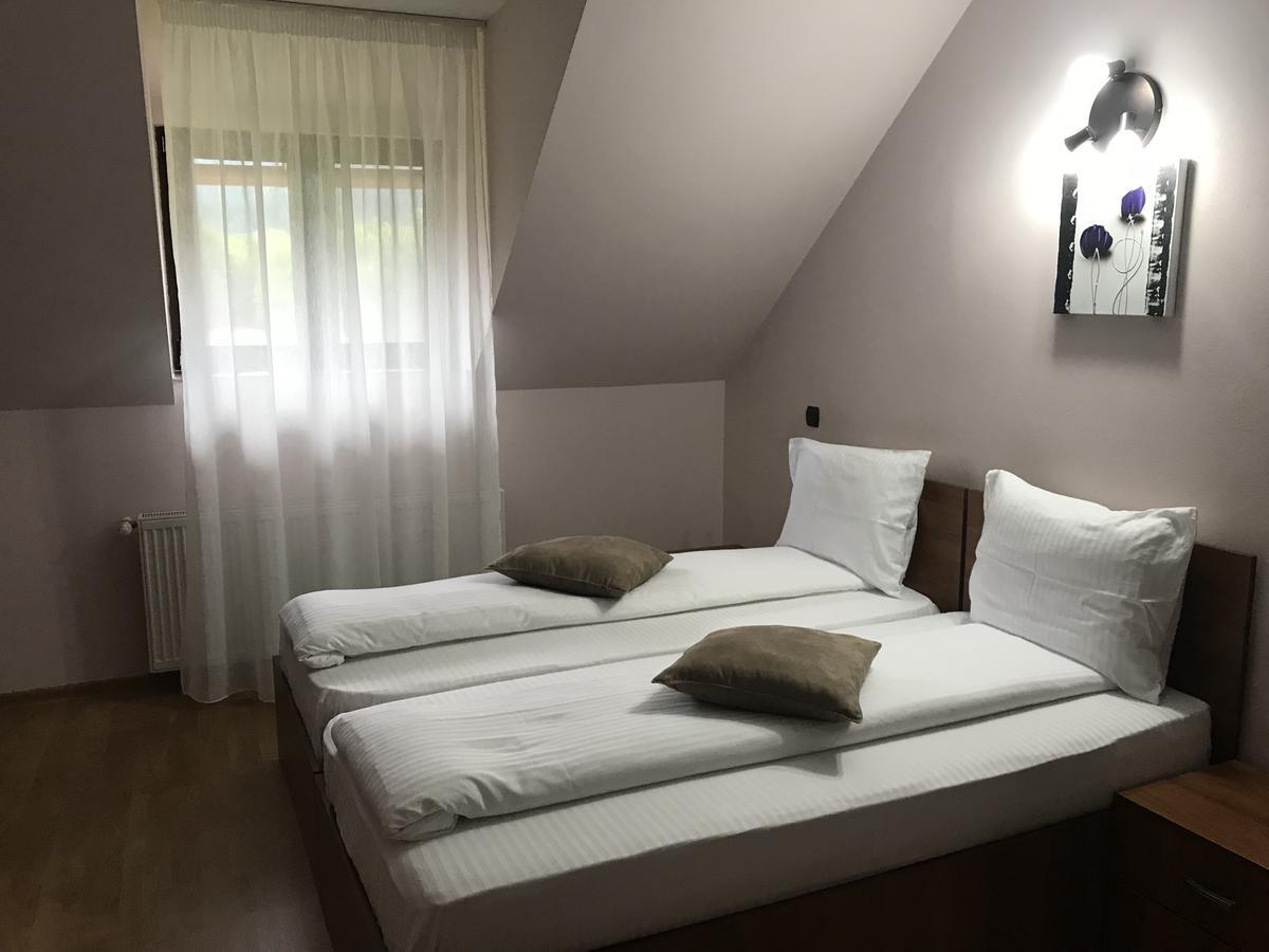 Pensiunea Granada Covasna Ngoại thất bức ảnh