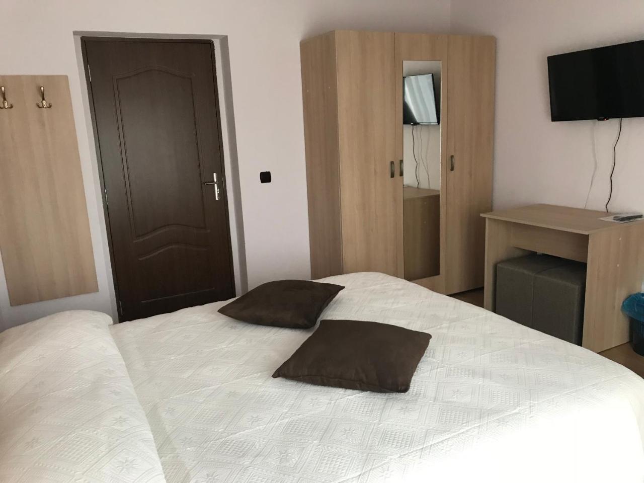 Pensiunea Granada Covasna Ngoại thất bức ảnh